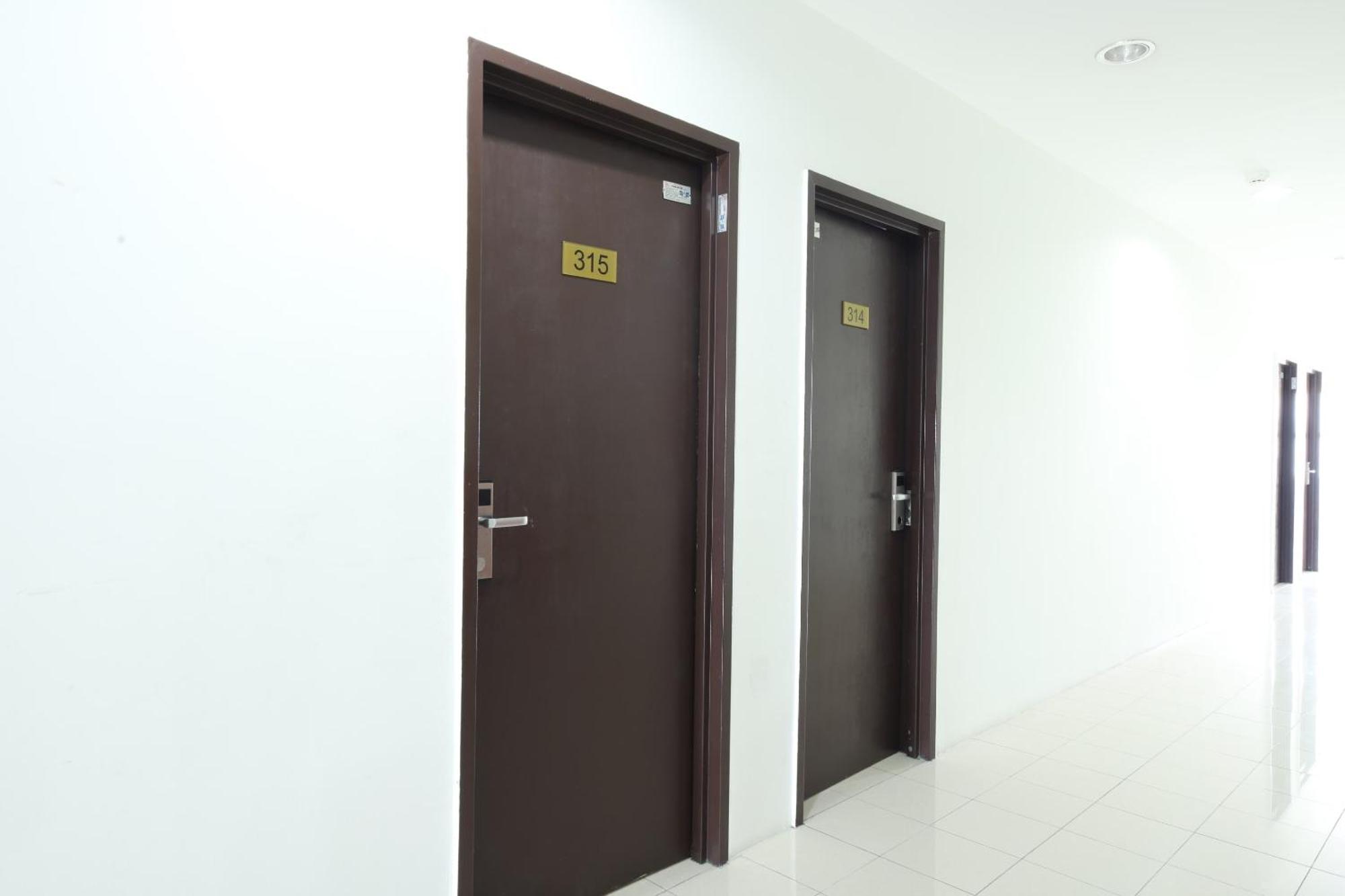 Super Oyo 502 Midah Inn Puchong Eksteriør bilde